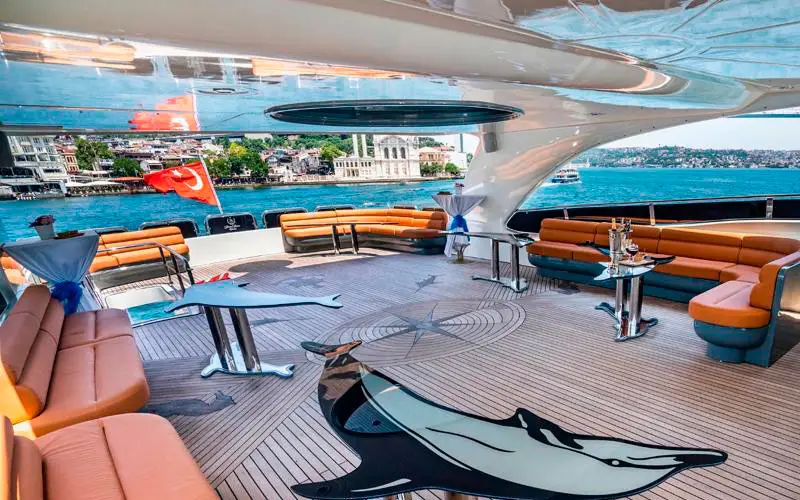 bosphorus yacht charter istanbul
